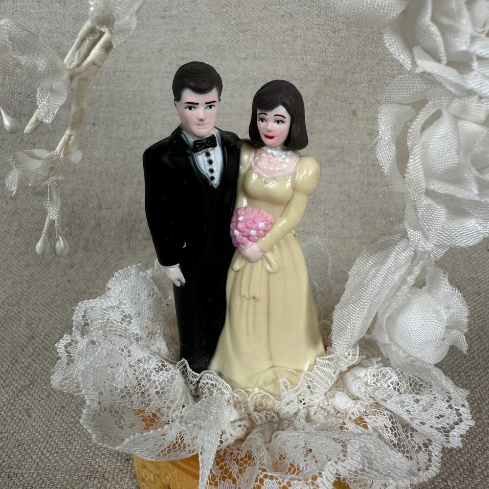 Vintage Bride and Groom Wedding Cake Topper Floral Arch Lace Base 6 Inch